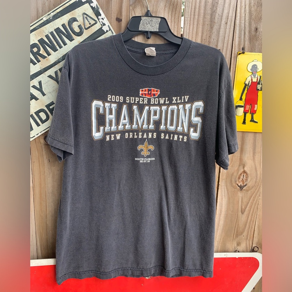 Vintage Y2K New Orleans Saints 2009 Super Bowl Champions Tshirt Size L
